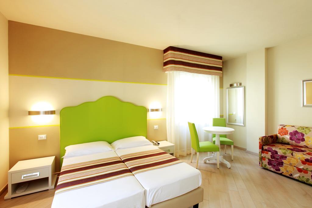 Souvenir Hotel