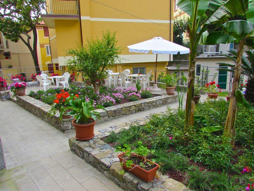 Souvenir Hotel 2*