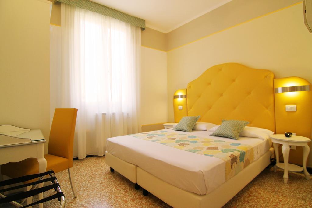 Hotel Souvenir 2*